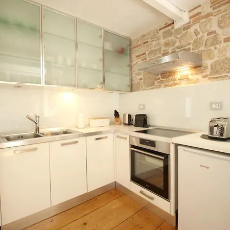 Molo Grande Apartment 아파트 로비니