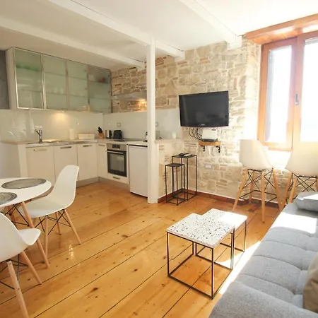 Apartment Molo Grande Apartment *